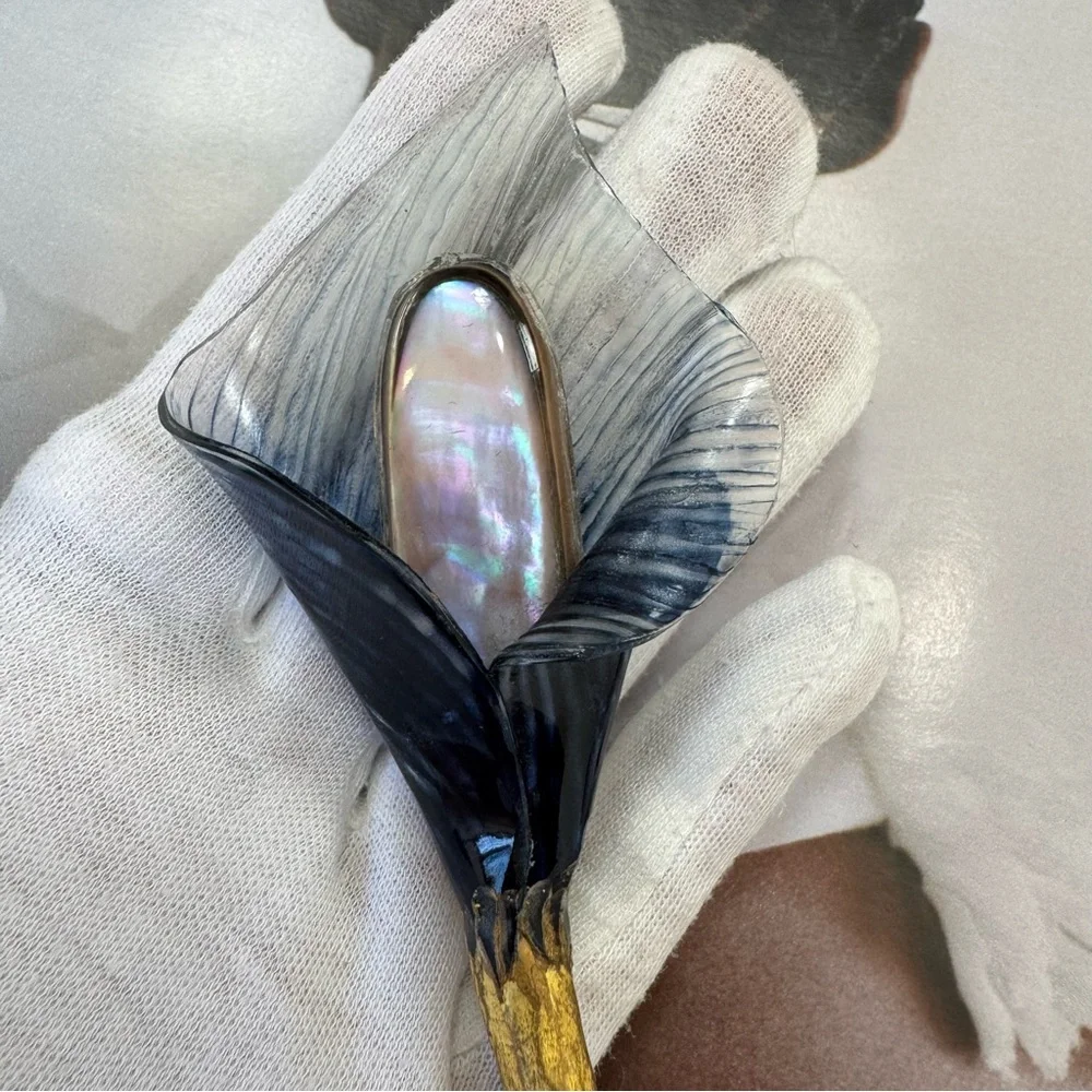 Fabrice Paris Mother Of Pearl Calla Lily Sculptural Brooch Pin Resin Vintage - Picture 5 of 10